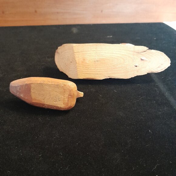 VTG Folk Art Hand-Carved Wood Duck on and Unpainted Wooden Duck Pair - Picture 2 of 4